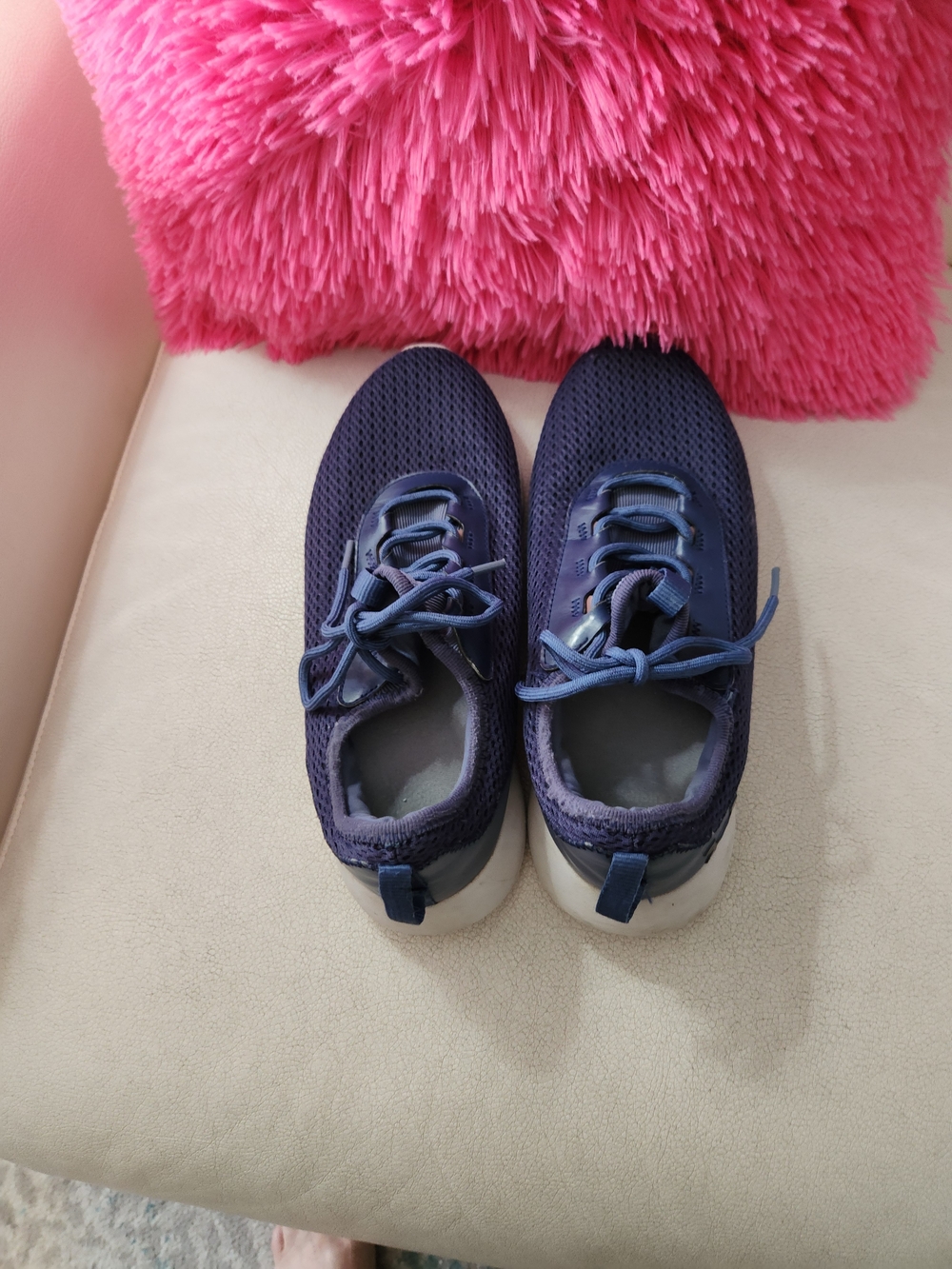Under Armour Women's Navy Blue Knit Sneakers